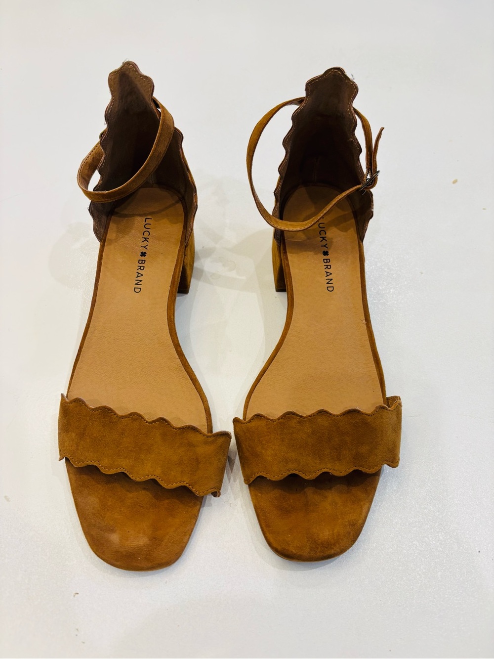 Lucky Brand Leather Scalloped Ankle-Strap Sandals — Tan Brown size 11 - Picture 4 of 10